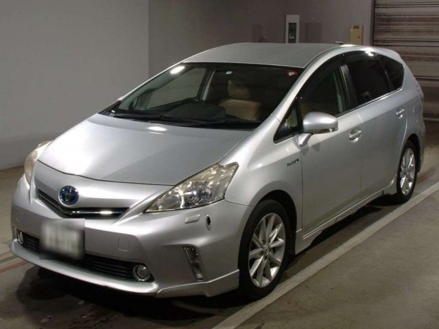 4301 Toyota Prius alpha ZVW41W 2011 г. (TAA Chubu)